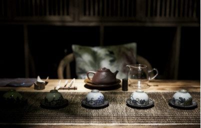 茶疗经期，一杯茶饮温暖身心